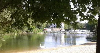 Plage et Aire de Loisirs - Le Bain des Dames Plage et Aire de Loisirs - Le Bain des Dames